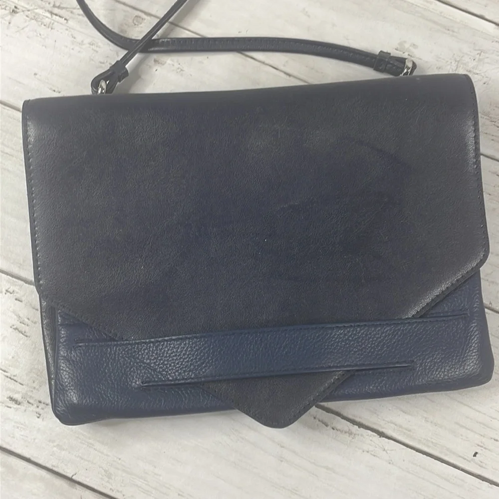 Banana Republic sleek crossbody